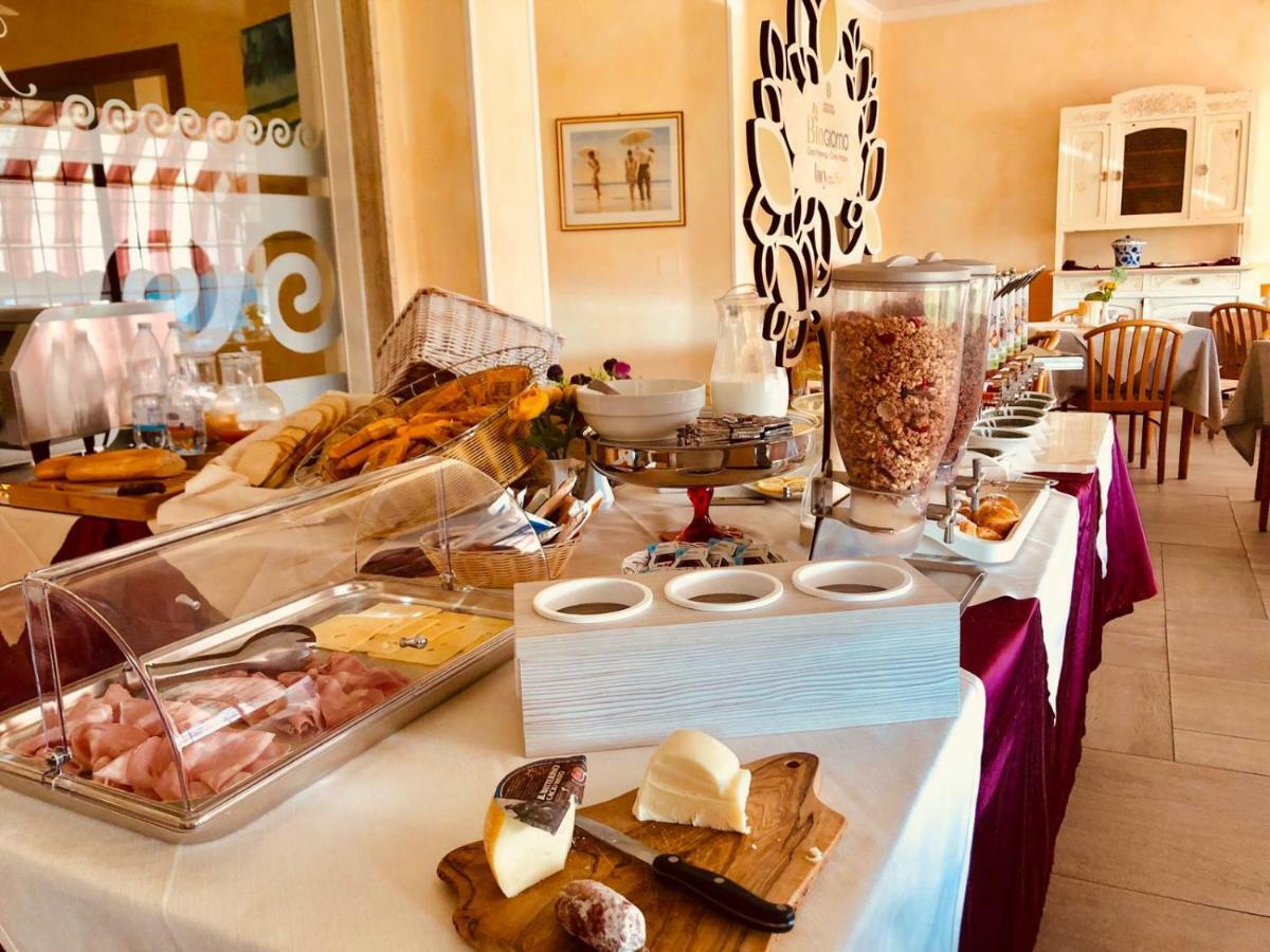 Hotel Bellavista 산토바르톨로메오알마레 외부 사진